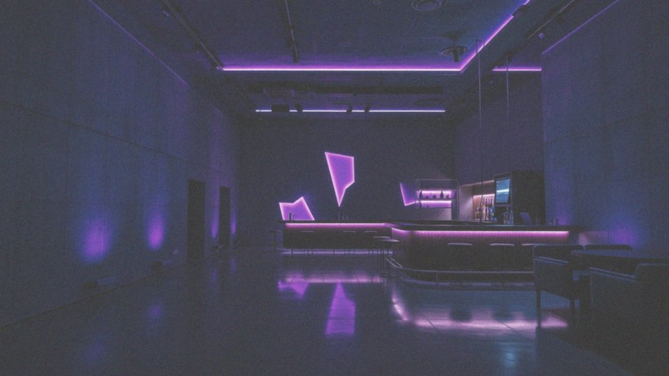 Jakie atrakcje ma Nocny klub Grey dla dorosłych?
