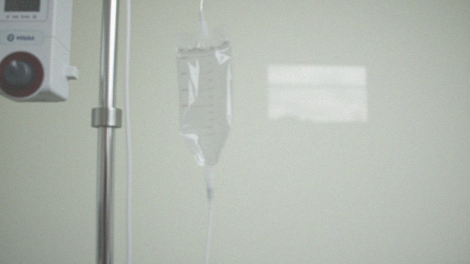 Zator powietrzny po jakim czasie objawy? Kluczowe informacje